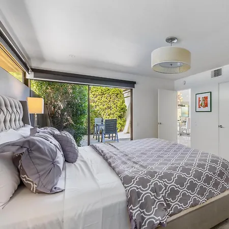Villa Martini Modern By Acme House Company